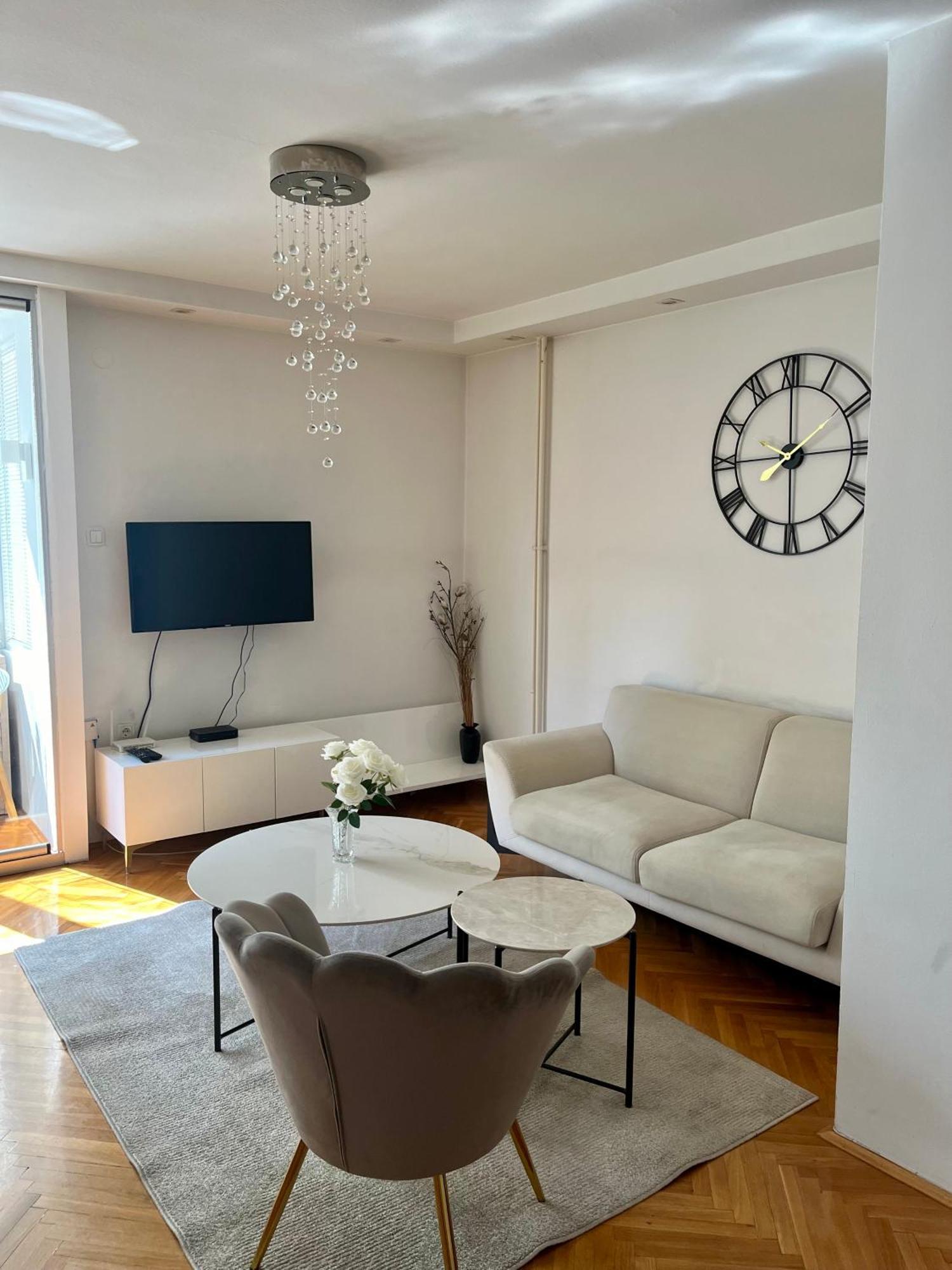 Ruby Luxury Central Apartment สโกเปีย ภายนอก รูปภาพ